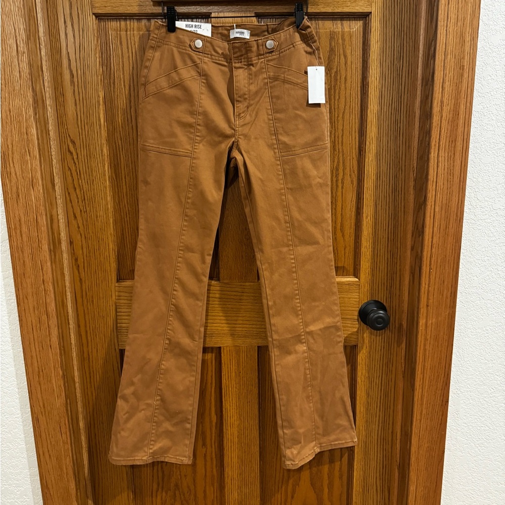 NWT Kenzie Jeans High Rise Flare Utility Pants. Size 4/27 - Picture 1 of 8